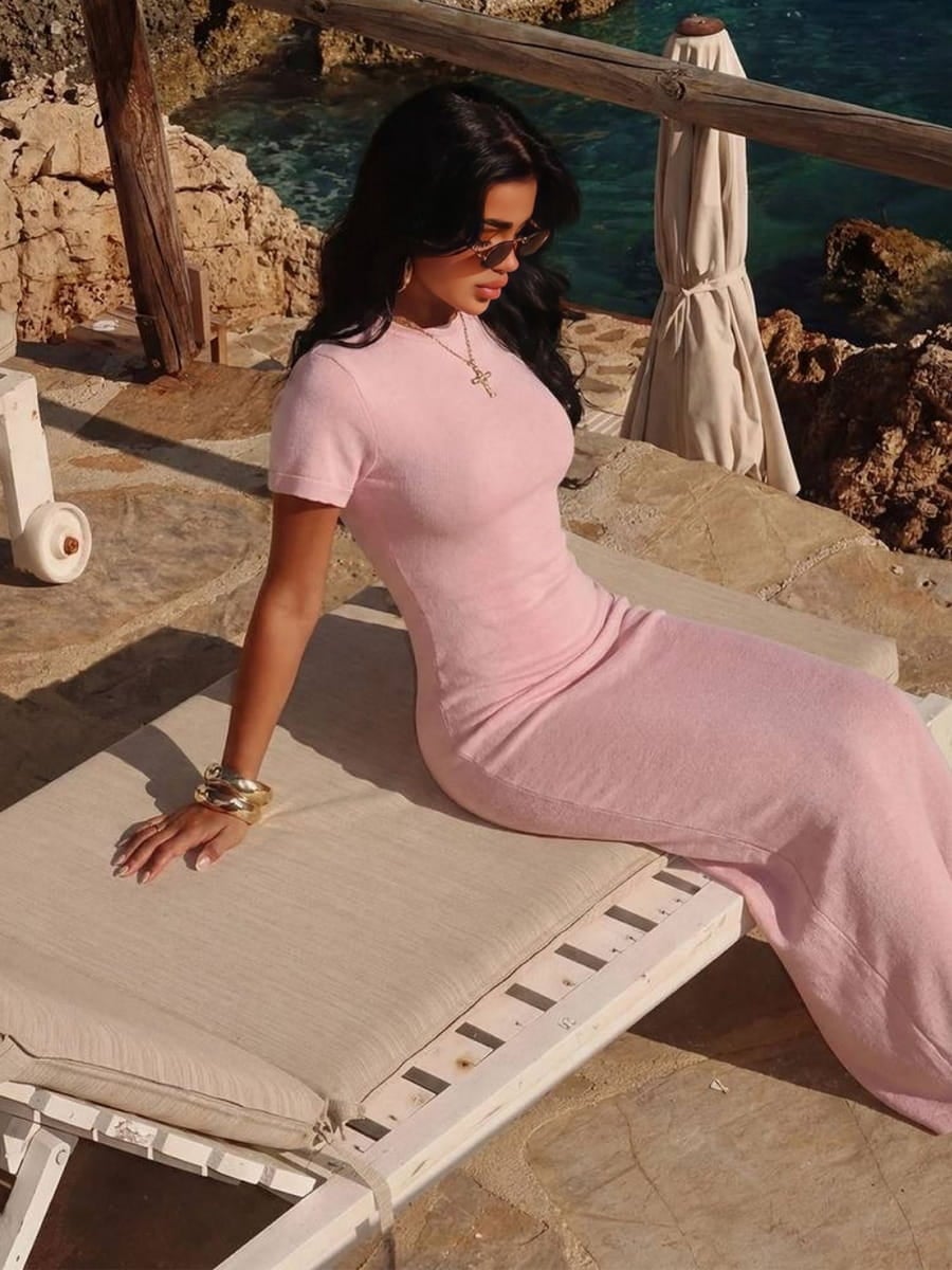 Pale Pink Ribbed Knit Maxi Dress for Beachwear — Simple Knitted Dresses