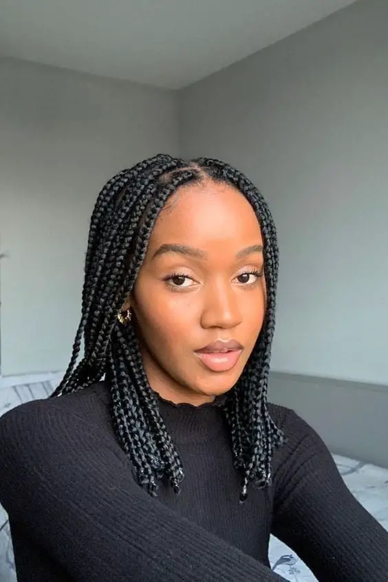 Mid-Back Black Braids With Curly Ends, Middle Mid-Back Black Braids With Curly Ends, Middle — Simple Knotless Box Braids