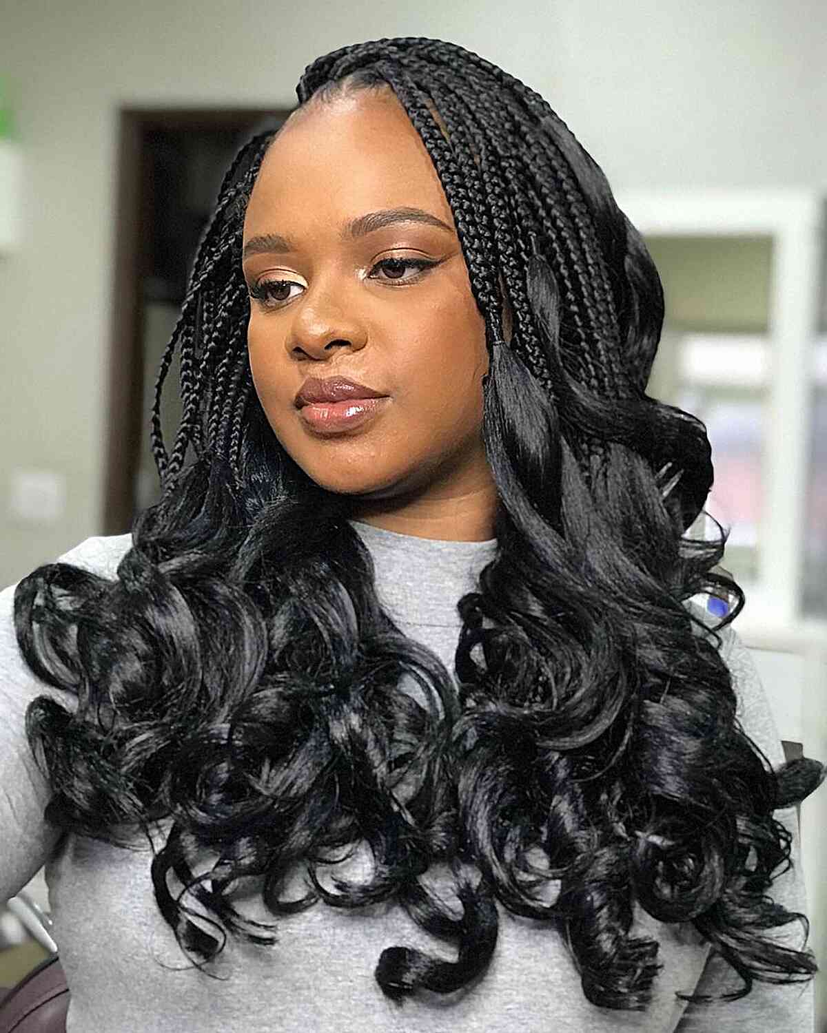 Long Knotless Box Braids With Blonde Highlights and Curls — Simple Knotless Hairstyles