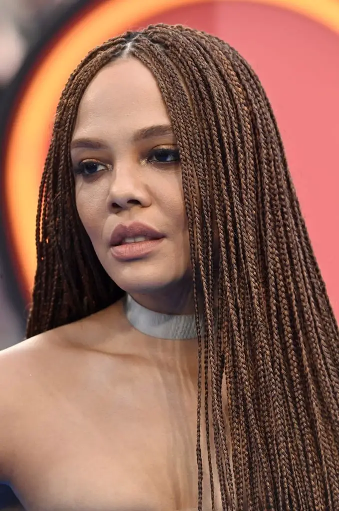 Mid-Back Dark Brown Knotless Braids With Beads — Simple Knotless Hairstyles