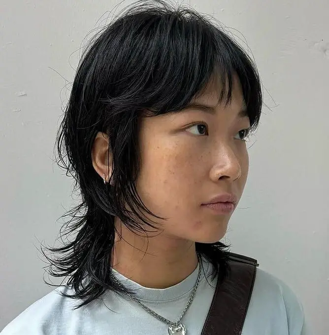 Collarbone Wolf Cut With Textured Layers, Close-Up Take — Simple Korean Hair