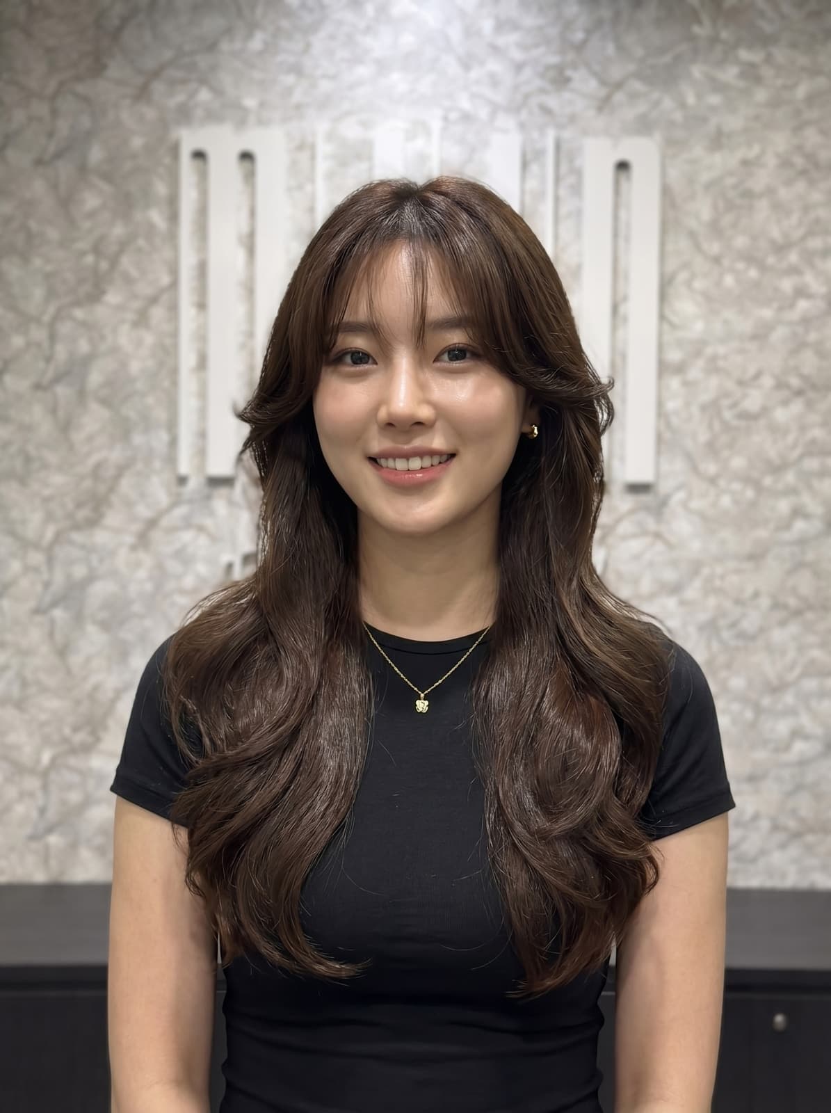 Mid-Back Butterfly Cut With Waves — Simple Korean Hair