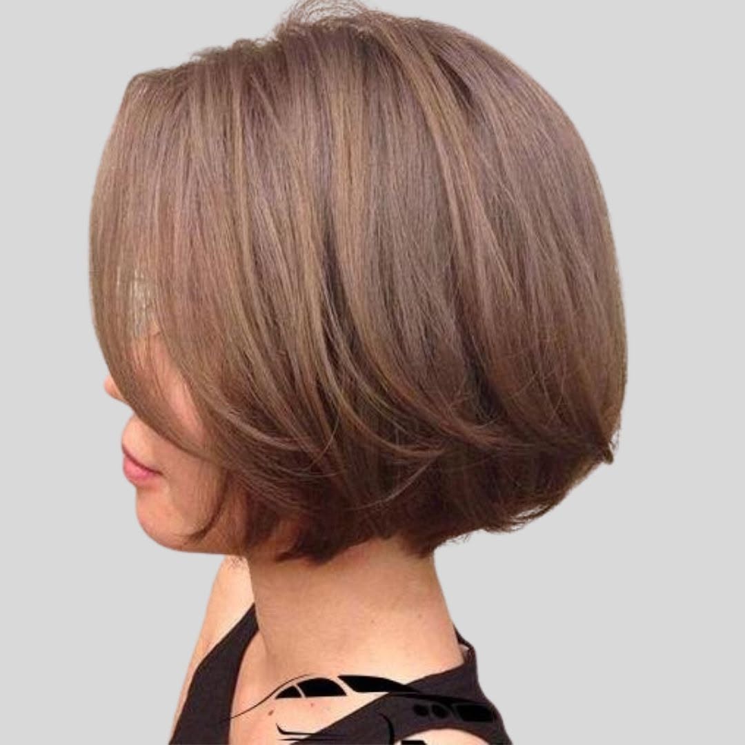 Light Brown Layered Bob With Curtain Bangs — Simple Layer Bob