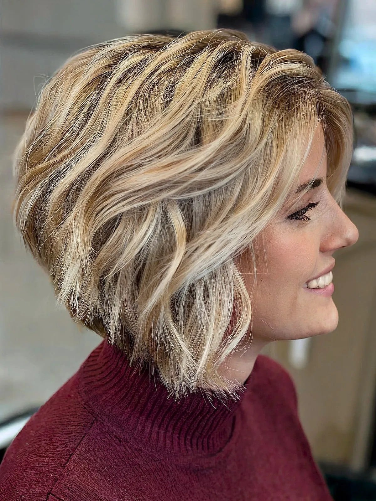 Stacked Chin Bob With Voluminous Waves — Simple Layer Bob