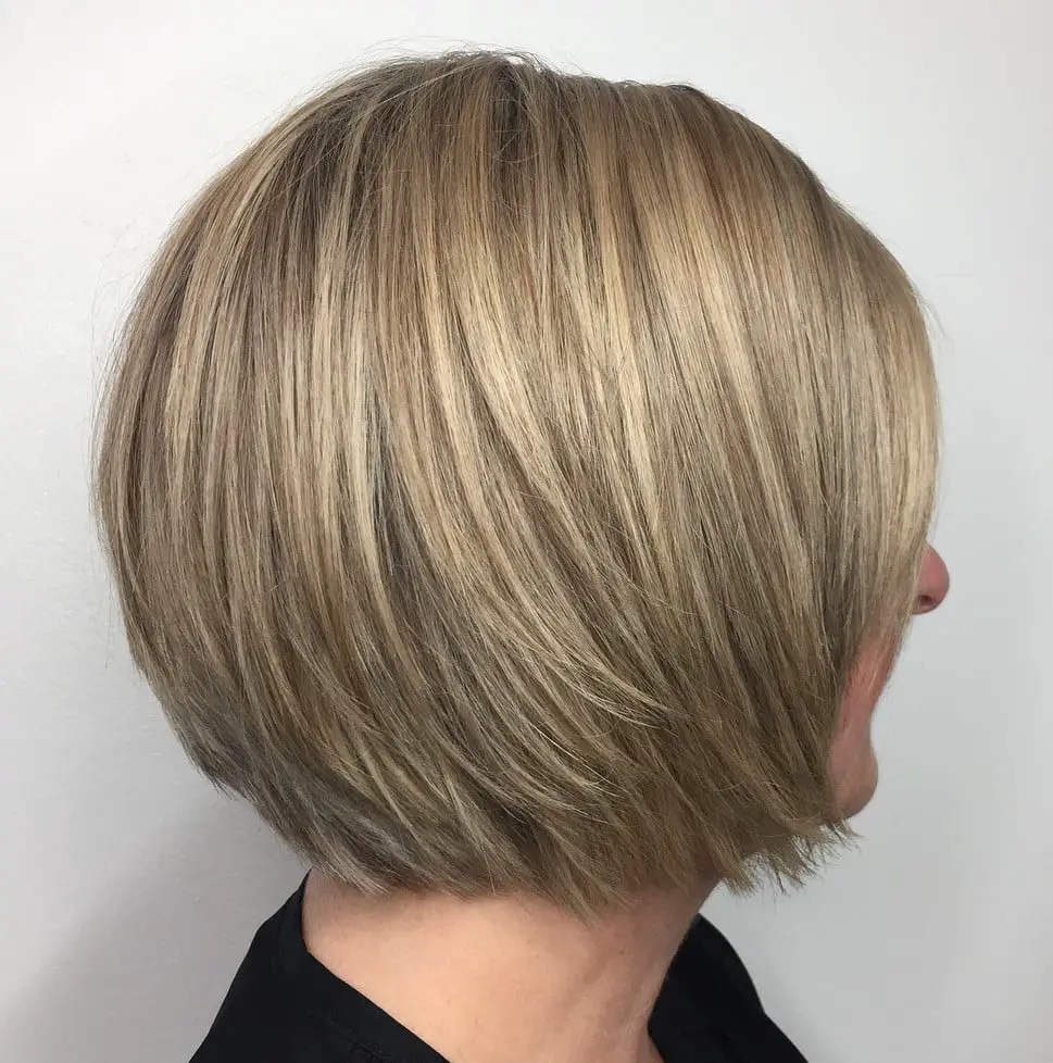 Collarbone Layered Bob With Subtle Layers — Simple Layer Bob