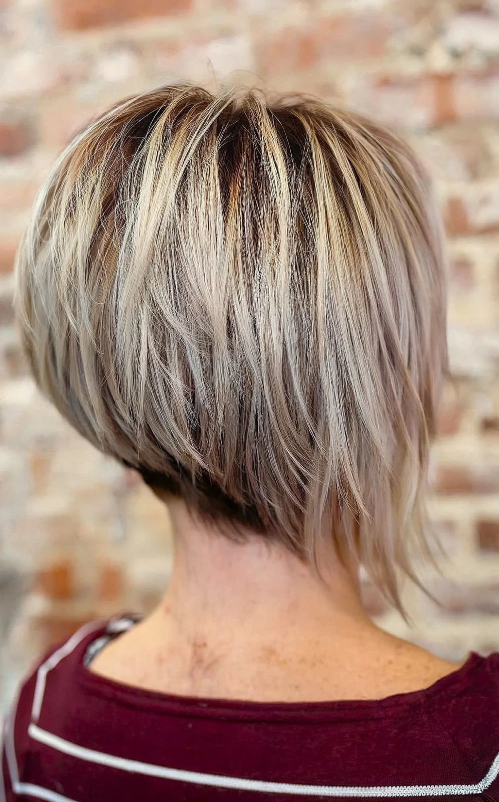 Chin Length Blonde Bob With Layered Texture Chin Length Blonde Bob With Layered Texture — Simple Layered Bob Hairstyles