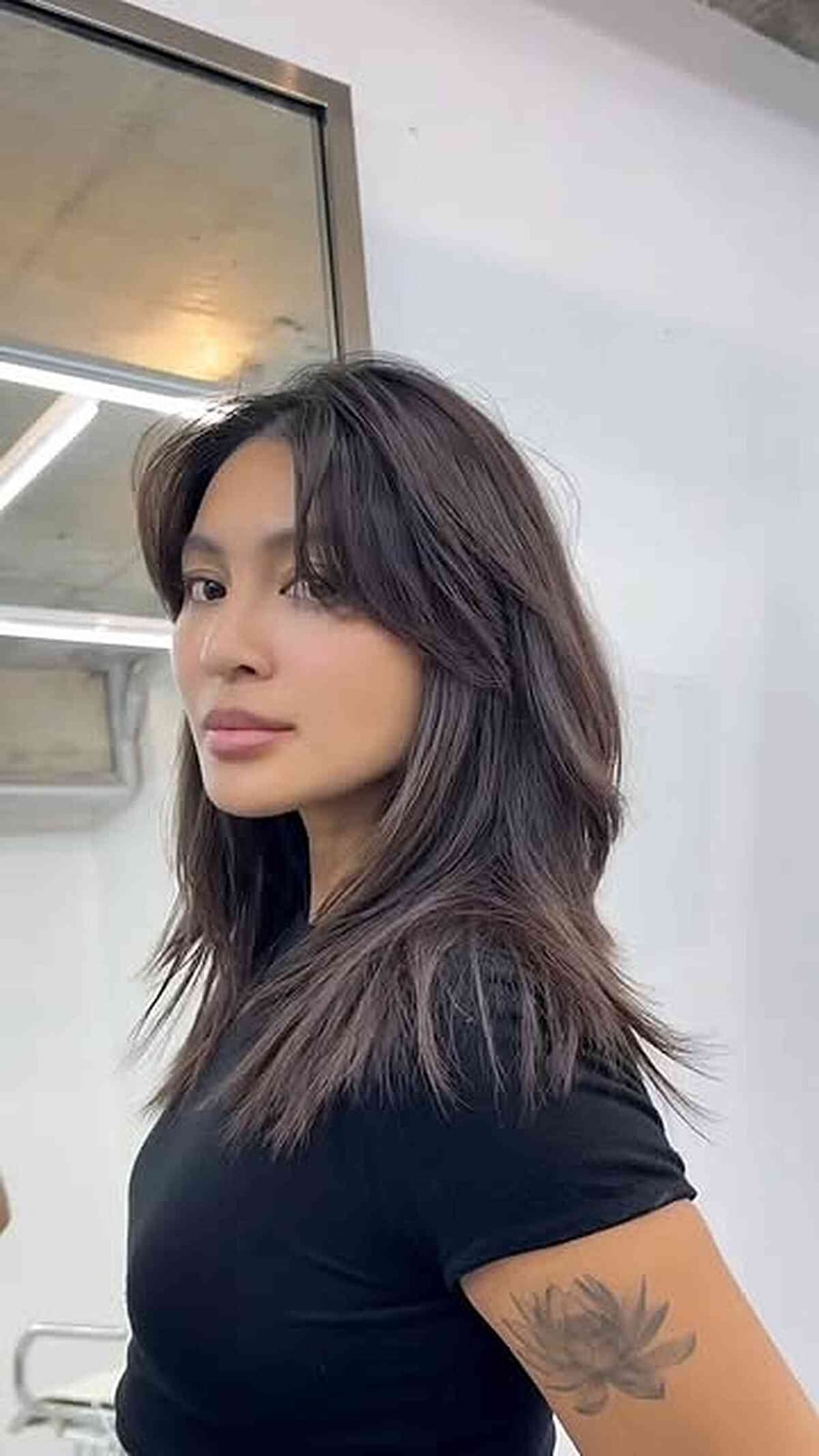 Collarbone Layers With Curtain Bangs And Air Dried Texture, Wavy Collarbone Layers With Curtain Bangs And Air Dried Texture, Wavy — Simple Layered Haircuts for Medium Hair