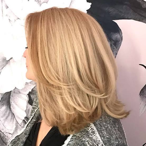 Collarbone Layered Bob With Voluminous Blowout Collarbone Layered Bob With Voluminous Blowout — Simple Layered Haircuts for Medium Hair