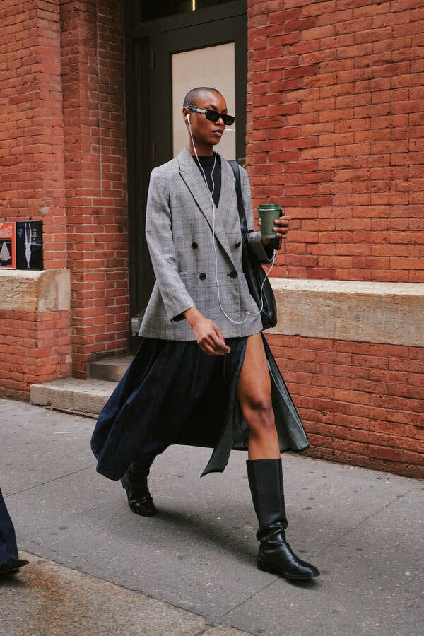 Oversized Plaid Blazer With Denim Maxi Skirt Oversized Plaid Blazer With Denim Maxi Skirt — Simple Layered Ideas