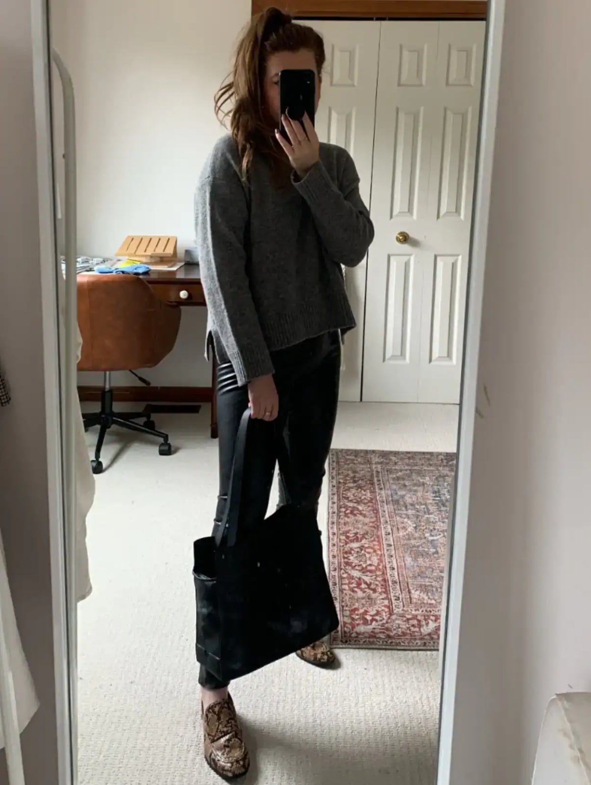 Faux Leather Leggings with Snake Print Loafers Faux Leather Leggings with Snake Print Loafers — Simple Leggings Outfits Casual