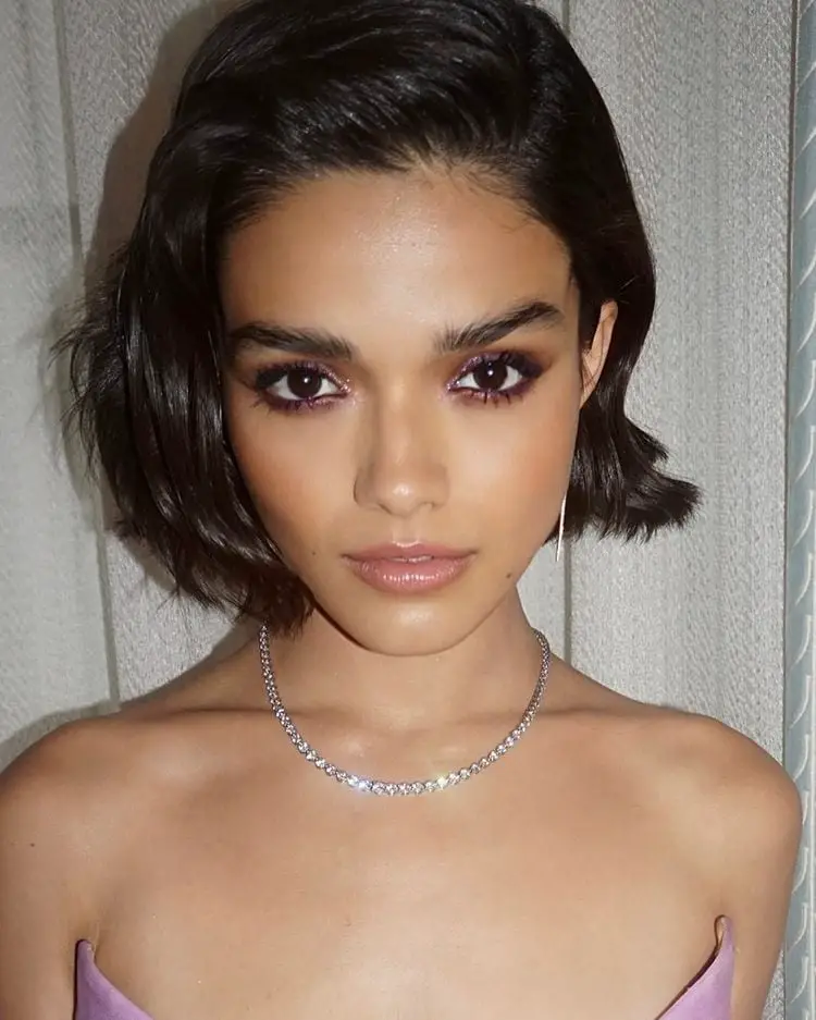 Sleek Ear Length Bob Sleek Ear Length Bob — Simple Lengths Haircut
