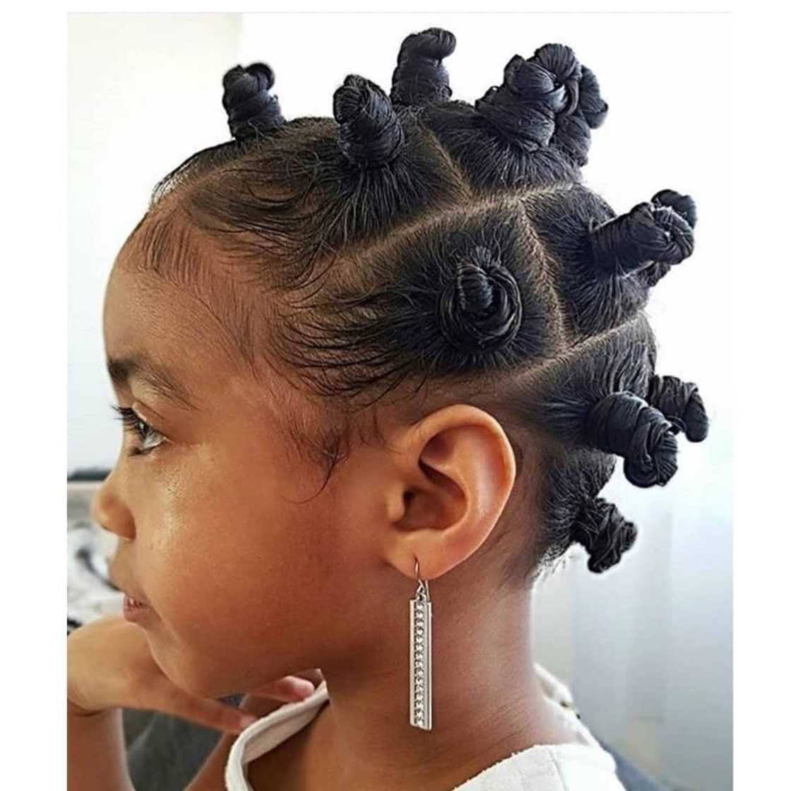 Short Bantu Knots With Grid Pattern Short Bantu Knots With Grid Pattern — Simple Little Girl Hairstyles