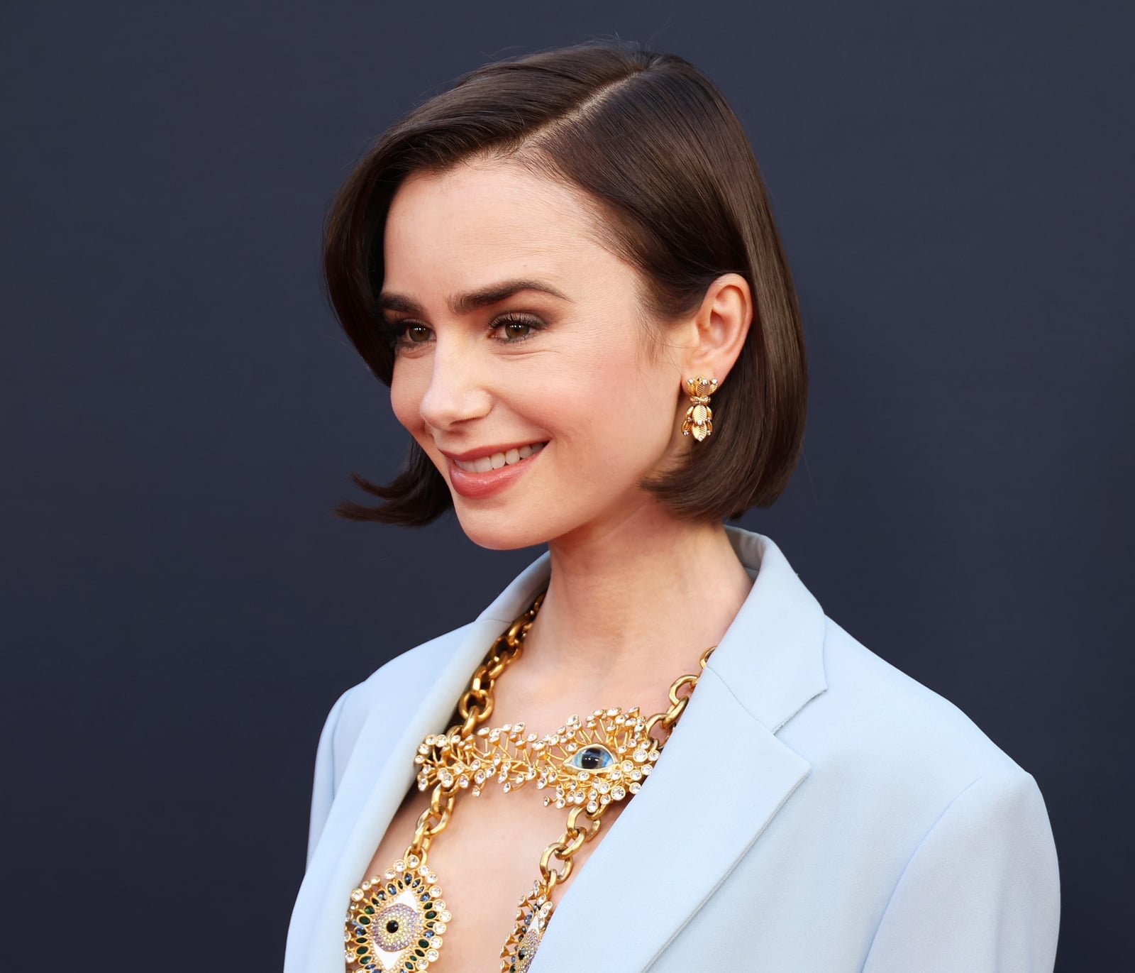 Chin Length Dark Brown Bob Chin Length Dark Brown Bob — Simple Lob Hair