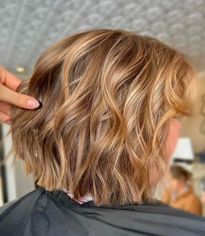 Collarbone Angled Bob Honey Blonde Balayage With Wispy Bangs Collarbone Angled Bob Honey Blonde Balayage With Wispy Bangs — Simple Long Bob Hairstyles