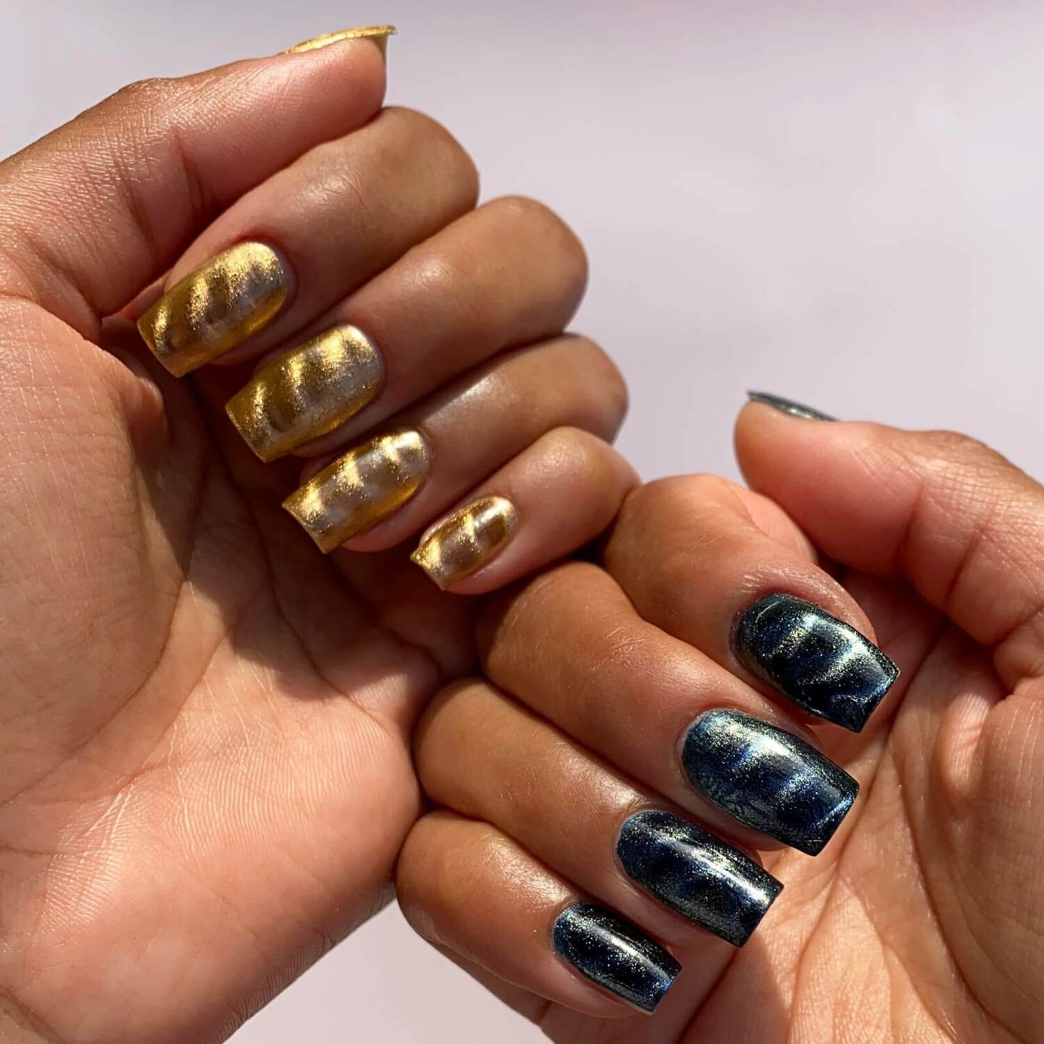 Medium Coffin Gold Wavy Magnetic — Simple Magnetic Nails