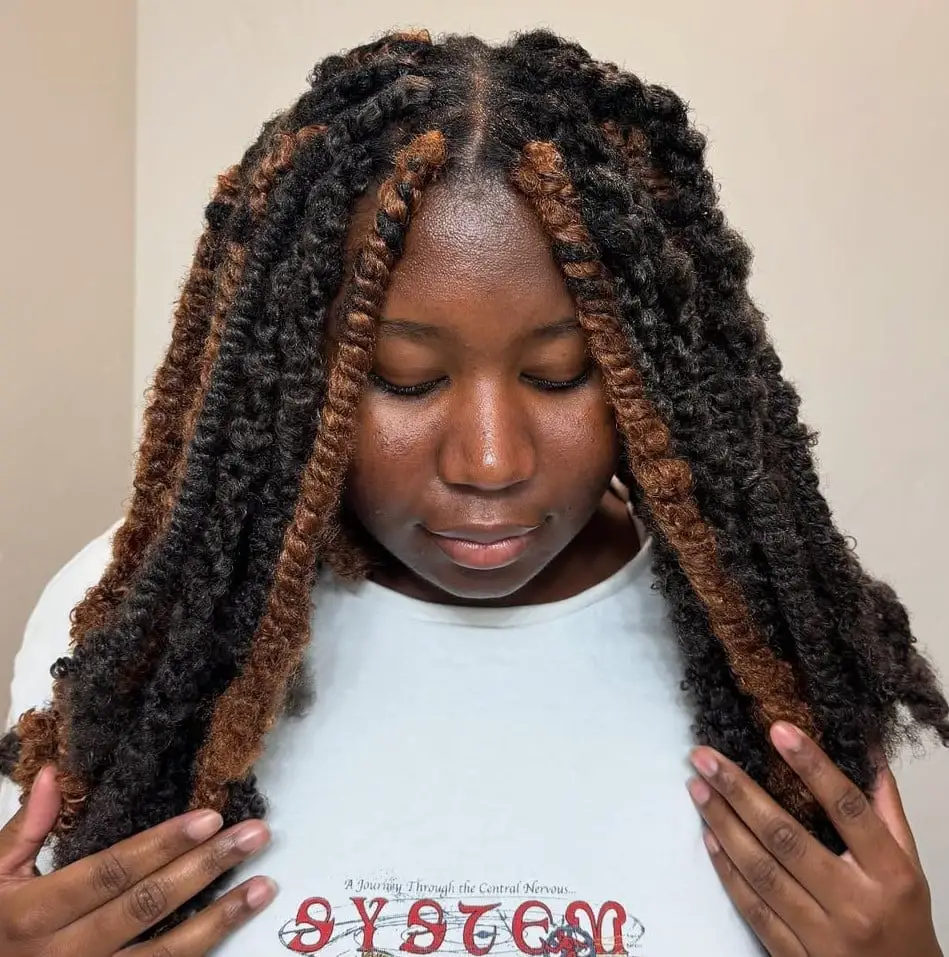 Collarbone Twists With Black and Brown Two-Tone Color — Simple Marley Twists Hairstyles