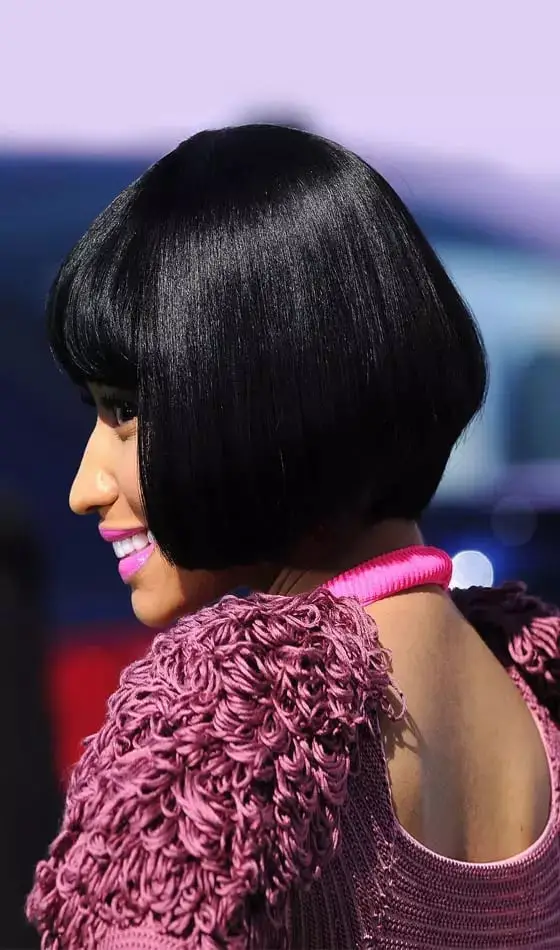 Black Blunt Bob With Blunt Bangs Black Blunt Bob With Blunt Bangs — Simple Medium Bob
