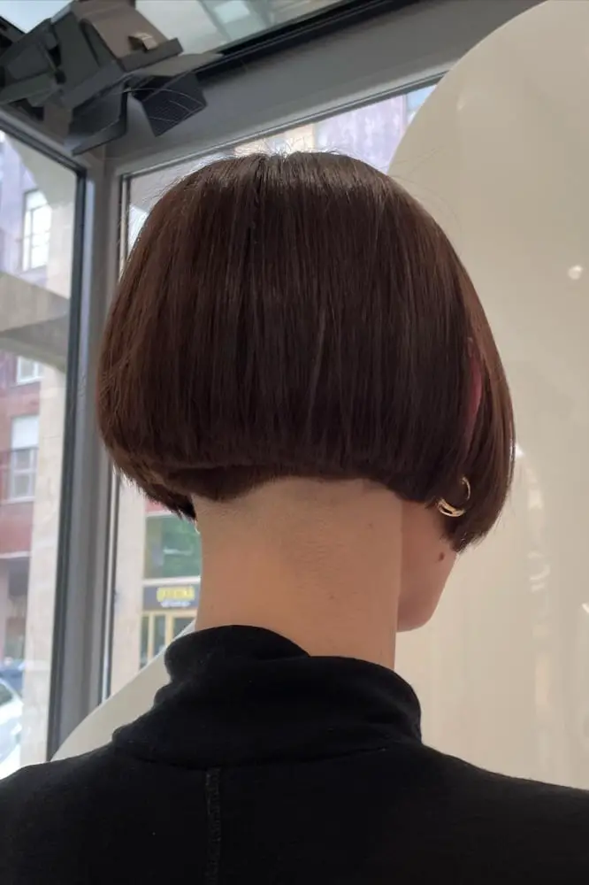 Ear Length Bob With Undercut Detail Ear Length Bob With Undercut Detail — Simple Medium Bob