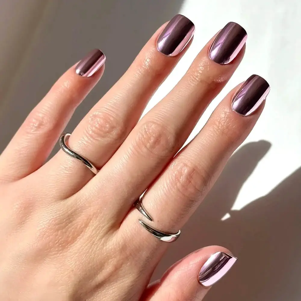 Rose Gold Chrome Short Square Nails Rose Gold Chrome Short Square Nails — Simple Metallic Nails