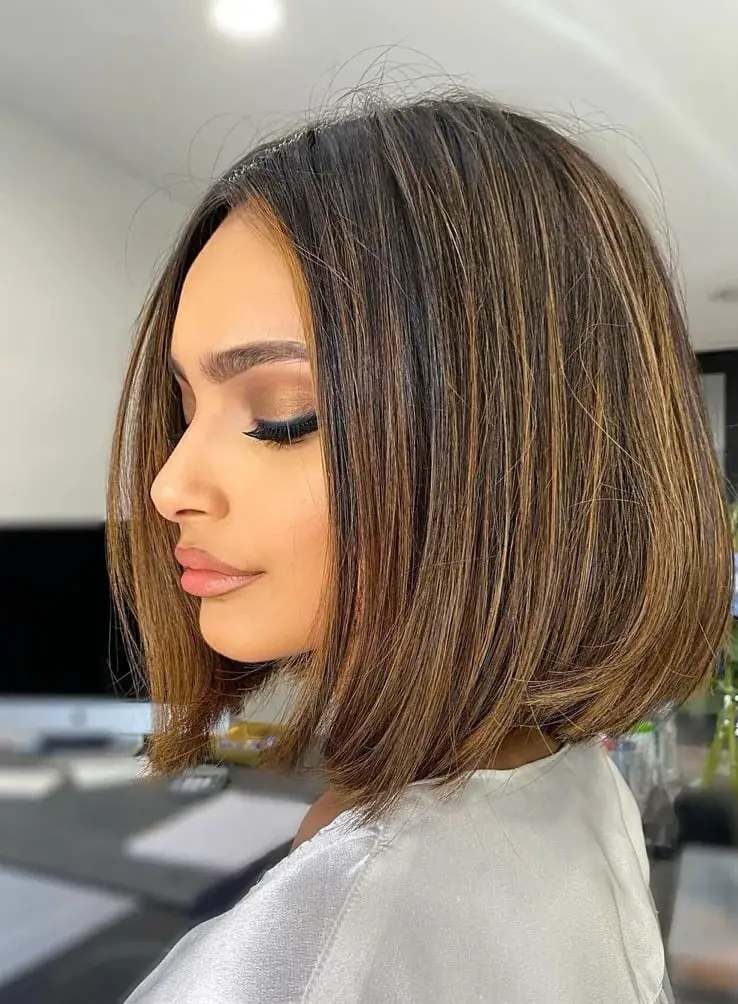 Medium Brown Chin Bob With Waves Medium Brown Chin Bob With Waves — Simple Middle Part Hair