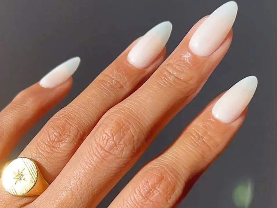 Milky White Gradient Medium Almond Nails Milky White Gradient Medium Almond Nails — Simple Milky White Nails