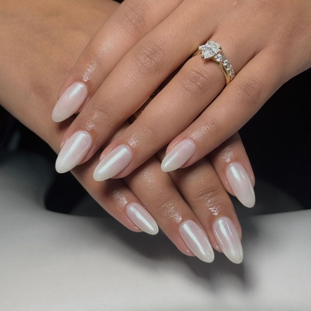 Pearlescent Milky White Medium Almond Nails Pearlescent Milky White Medium Almond Nails — Simple Milky White Nails