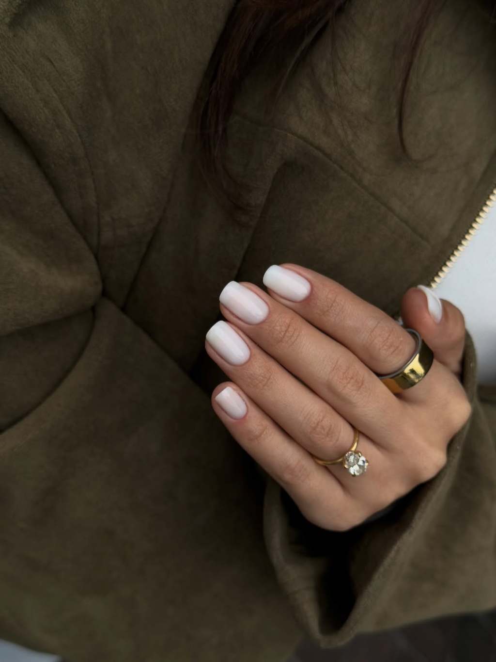 Opaque Milky White Short Oval Nails Opaque Milky White Short Oval Nails — Simple Milky White Nails