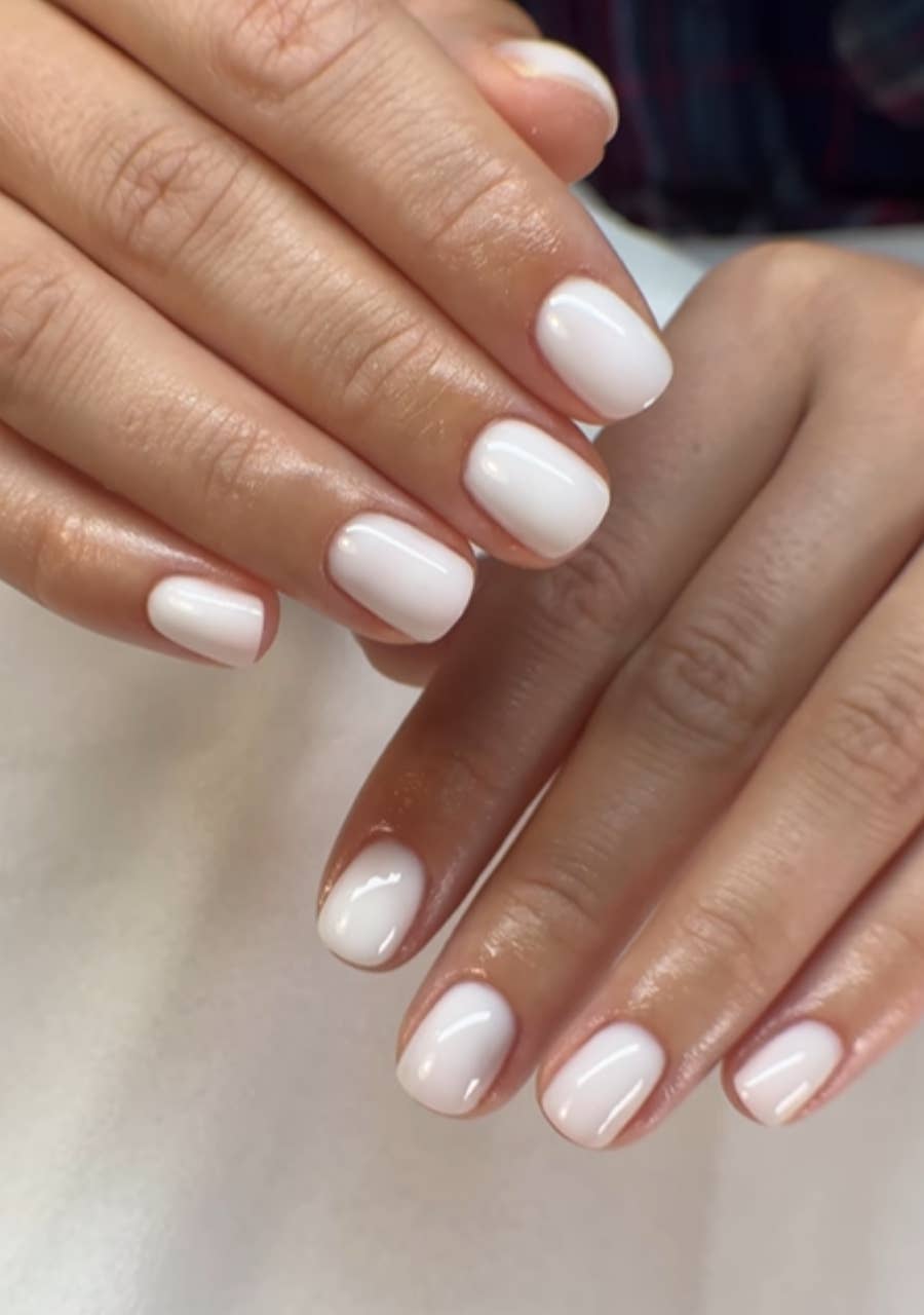 Uniform Milky White Short Soft Square Nails Uniform Milky White Short Soft Square Nails — Simple Milky White Nails