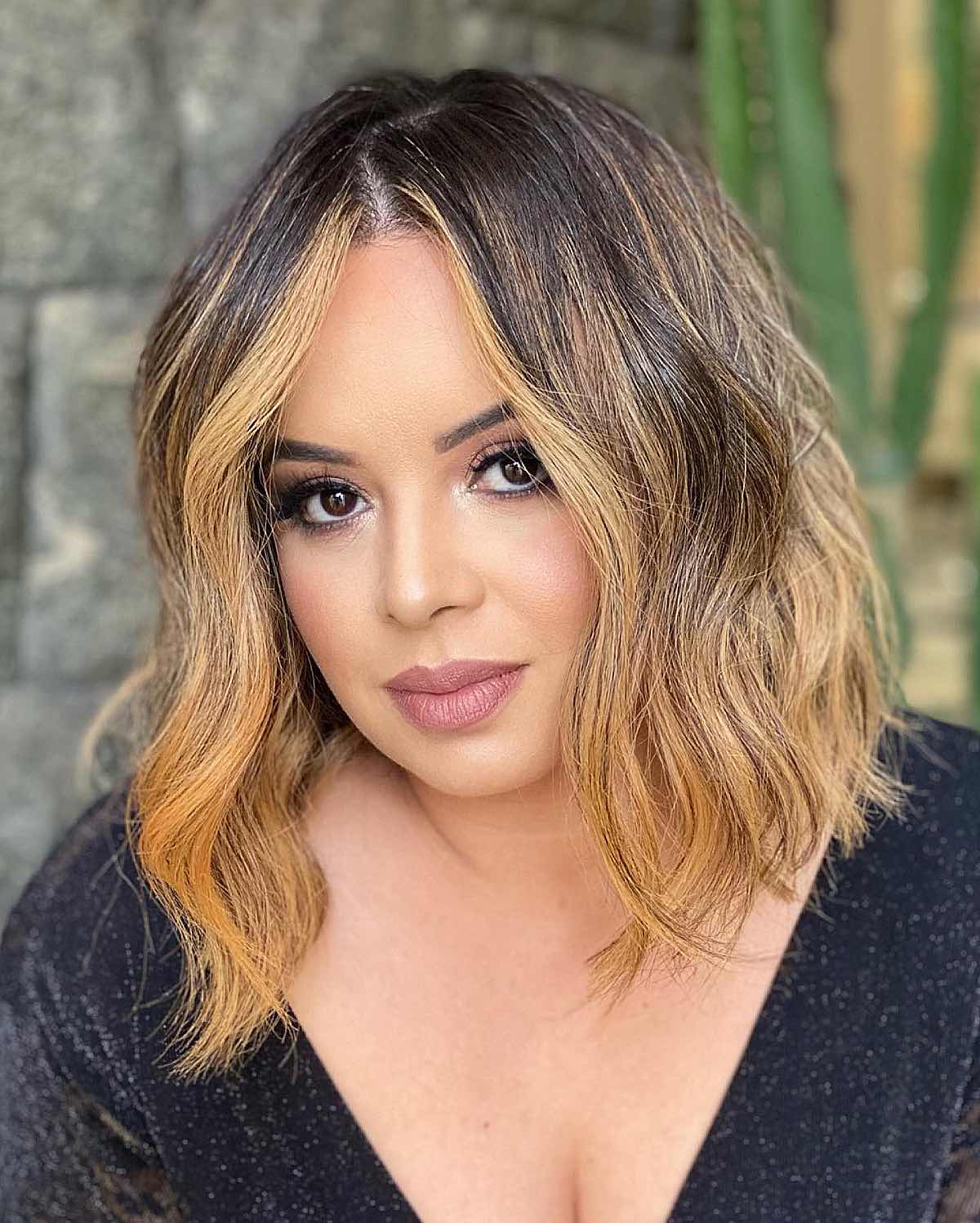 Money Piece Hair With Sparkly Evening Top Money Piece Hair With Sparkly Evening Top — Simple Money Piece