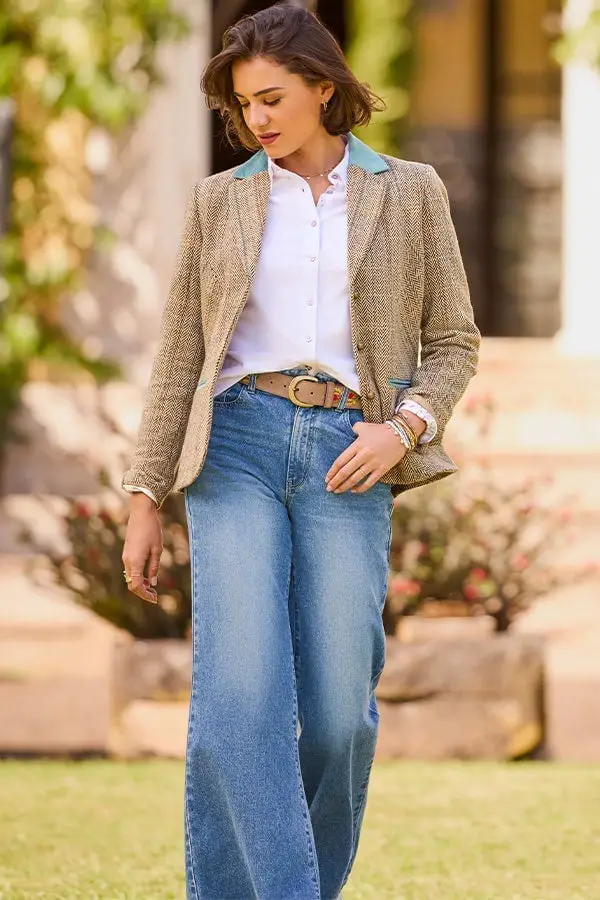 Tweed Blazer With Contrast Collar and Jeans Tweed Blazer With Contrast Collar and Jeans — Simple Money Piece