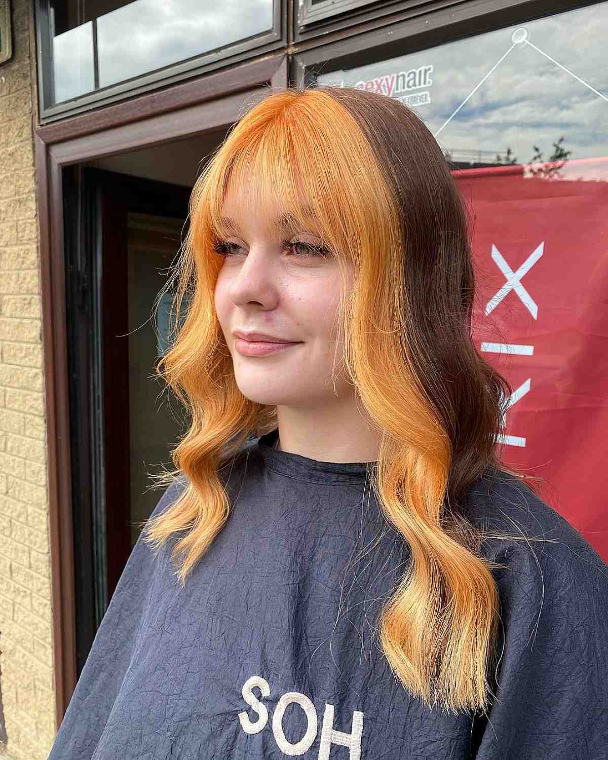 Money Piece Hair With Dark T-Shirt Money Piece Hair With Dark T-Shirt — Simple Money Piece
