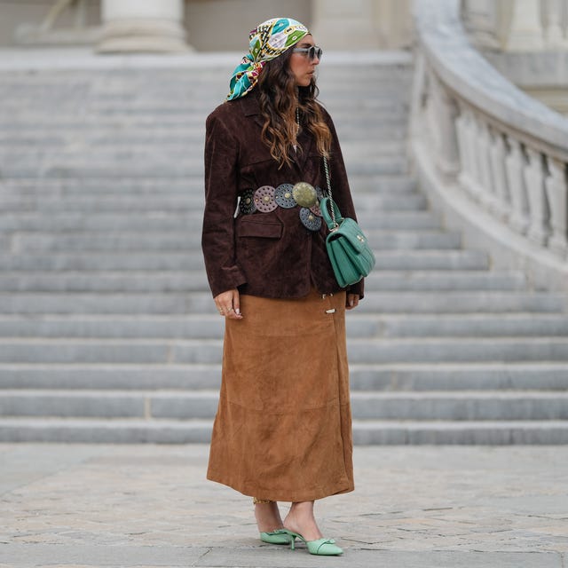 Light Green Pointed Toe Mules With Suede Separates Light Green Pointed Toe Mules With Suede Separates — Simple Mules Outfits