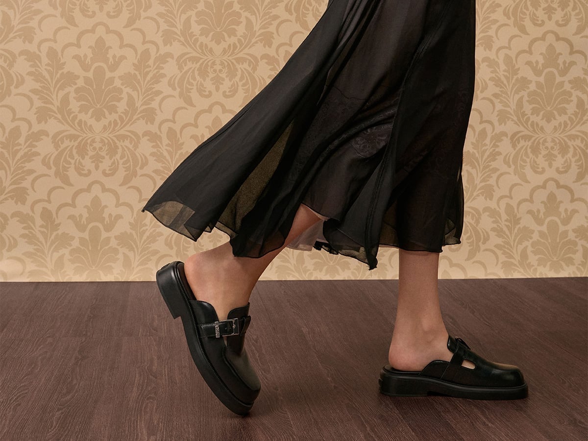 Black Leather Mules With Sheer Overlay Dress Black Leather Mules With Sheer Overlay Dress — Simple Mules Outfits