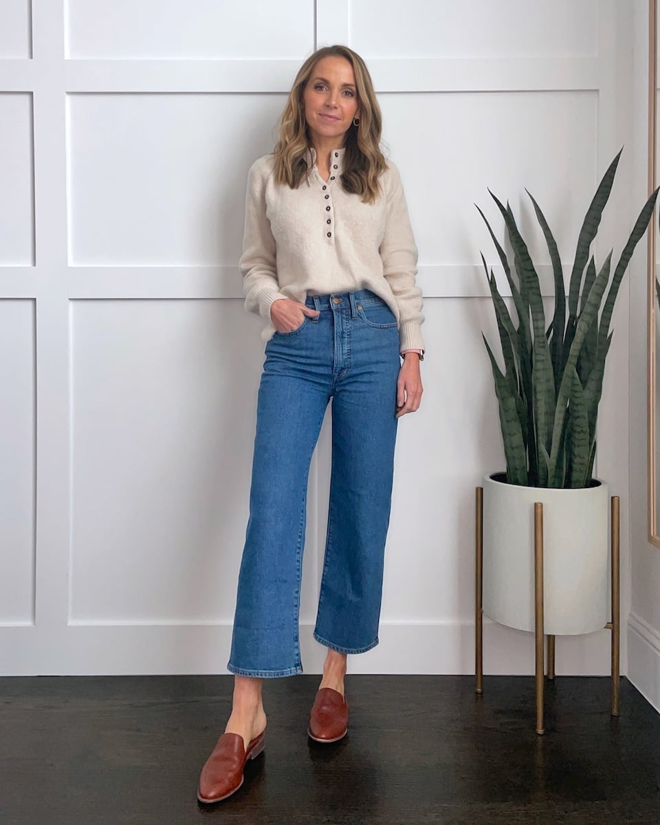 Brown Leather Square Toe Mules With Wide Leg Jeans Brown Leather Square Toe Mules With Wide Leg Jeans — Simple Mules Outfits