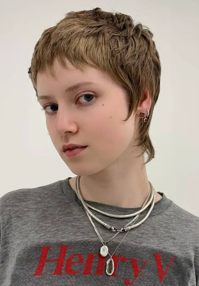 Dark Blonde Pixie Mullet With Choppy Bangs — Simple Mullet Hairstyles