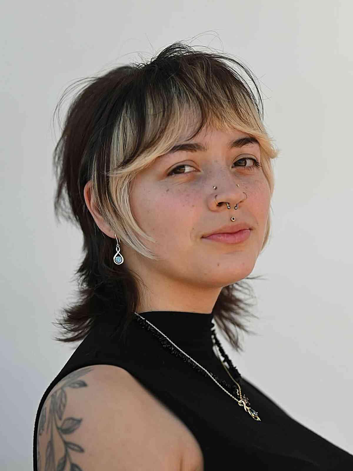 Dark Brown Mullet With Blonde Money Piece — Simple Mullet Hairstyles