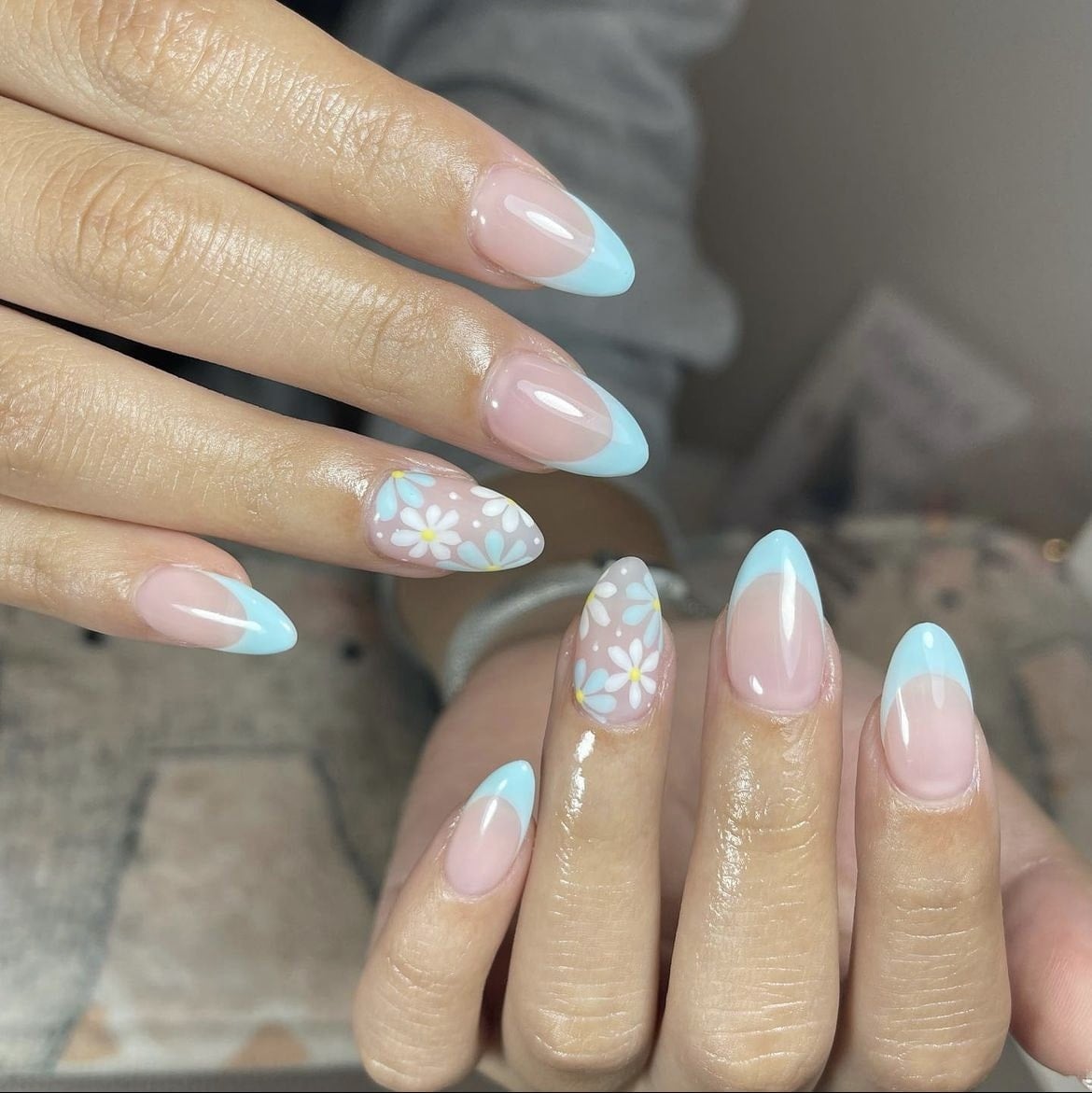 Medium Almond Nude With 3D Flower Gems Medium Almond Nude With 3D Flower Gems — Simple Nail Art Inspo
