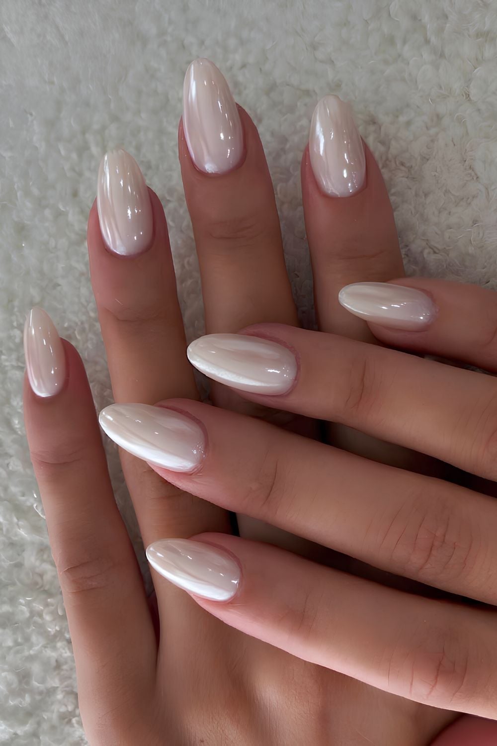 Creamy Nude Pearlescent Almond Nails Creamy Nude Pearlescent Almond Nails — Simple Nails Almond Inspo