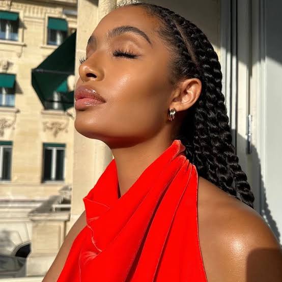 Glossy Mid-Back Twists — Simple Natural Twists
