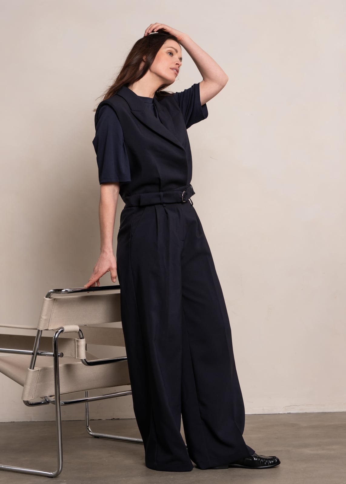 Wide Leg Trousers With a Layered Vest and Tee Wide Leg Trousers With a Layered Vest and Tee — Simple Navy Blue Pants Outfits