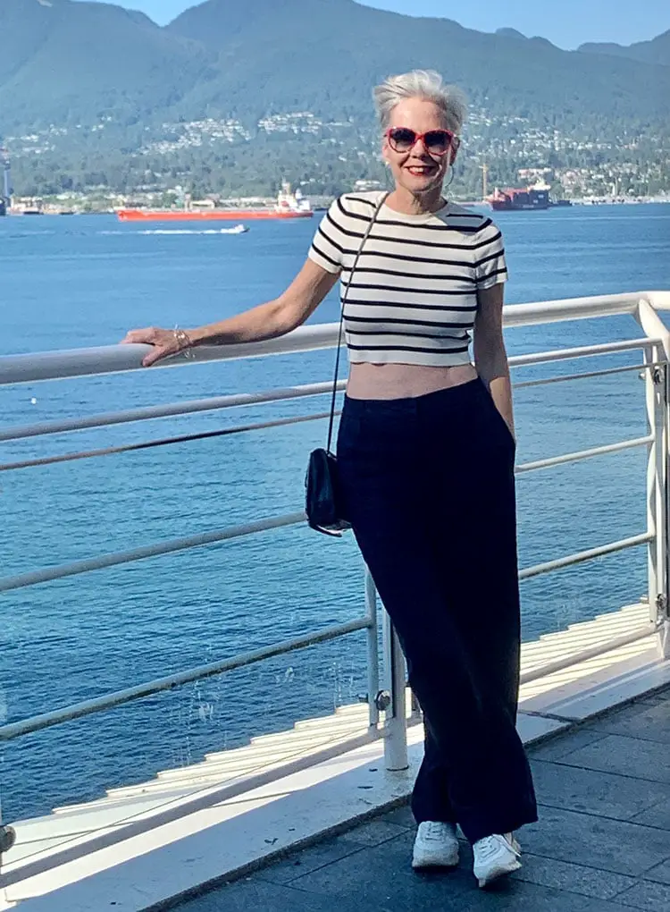 Navy Linen Wide-Leg Trousers with a Striped T-Shirt — Simple Navy Pants Outfits