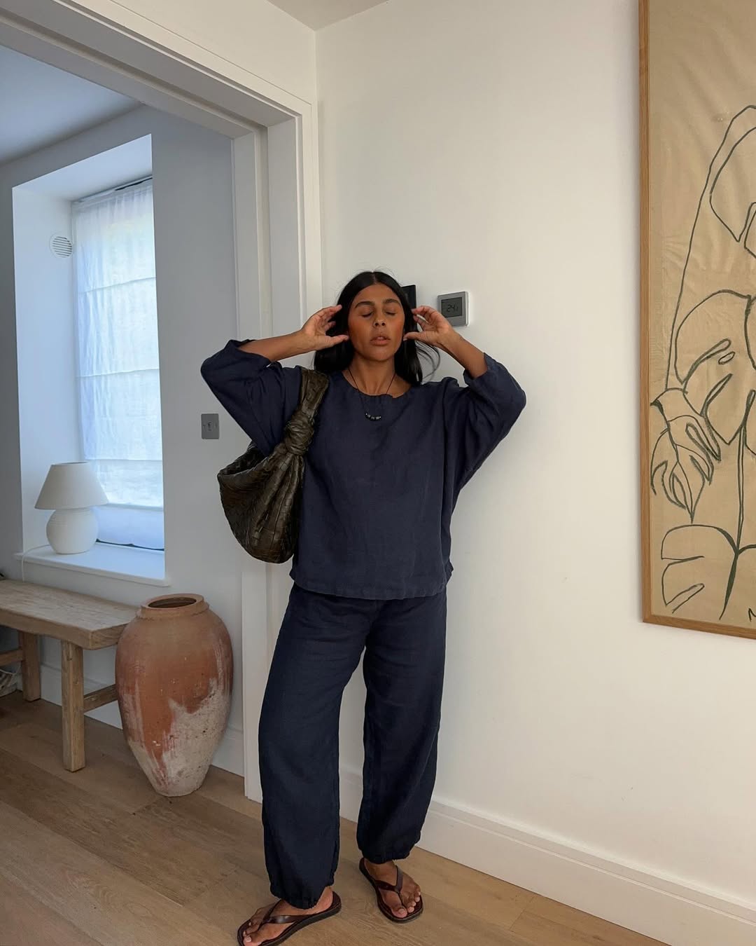 Navy Linen Trousers with an Oversized Navy Top — Simple Navy Pants Outfits