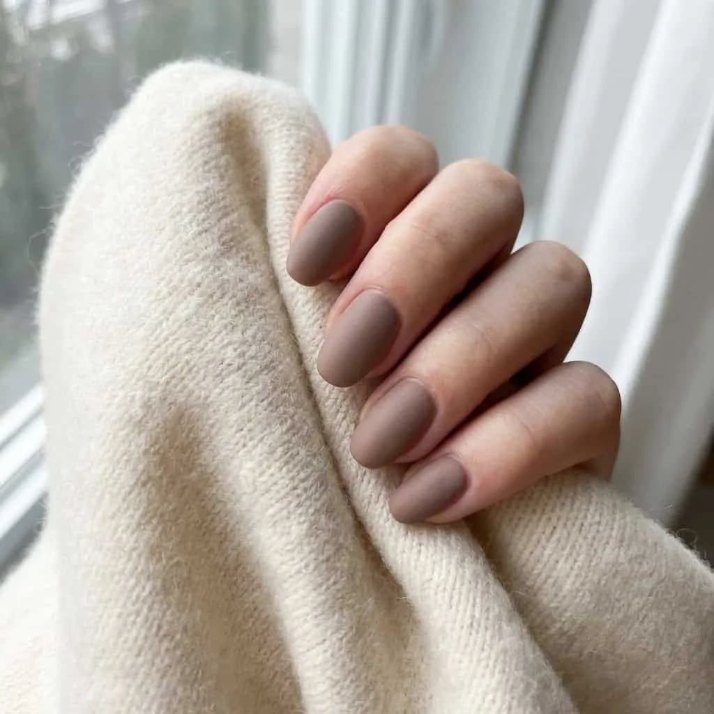 Matte Brown Medium Oval Nails Matte Brown Medium Oval Nails — Simple Neutral Nails