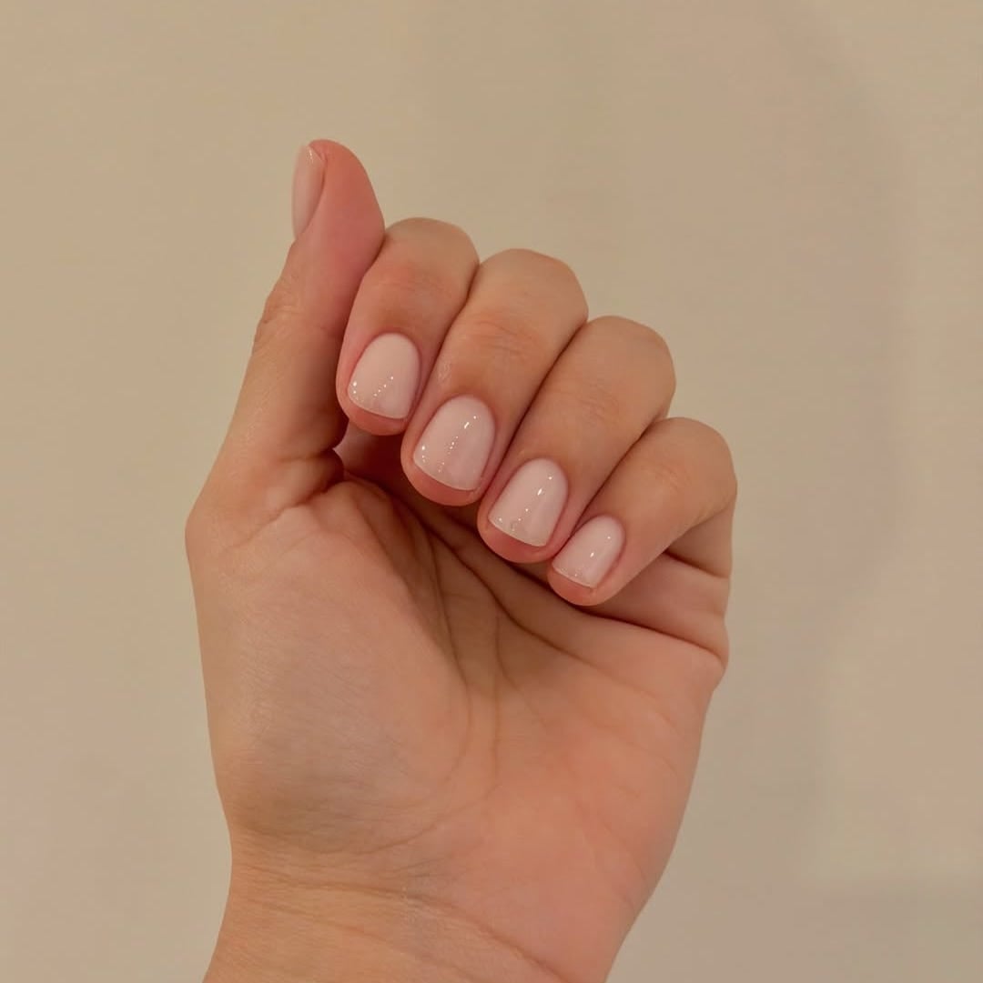 Light Beige Short Square Nails Light Beige Short Square Nails — Simple Neutral Nails