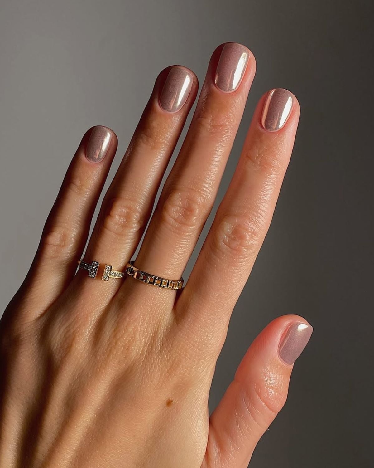 Ultra Sheer Nude Short Oval Nails Ultra Sheer Nude Short Oval Nails — Simple Neutral Nails