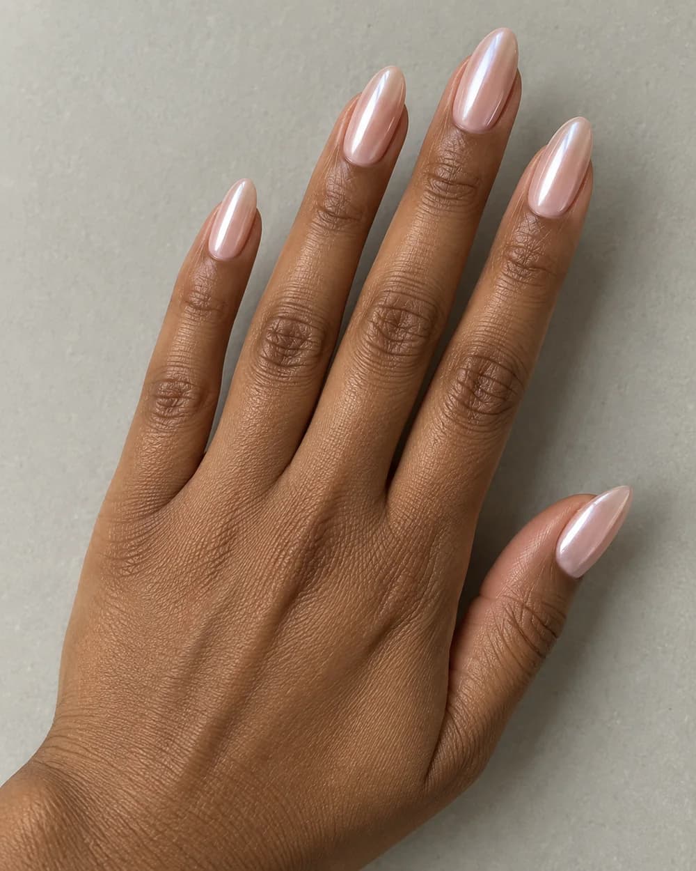 Short Almond Subtle Pearlescent Chrome Nails — Simple Nude Chrome Nails