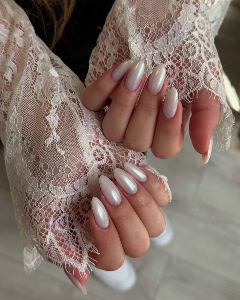 Short Almond Milky White Pearlescent Chrome Nails, Office-Safe Version — Simple Nude Chrome Nails