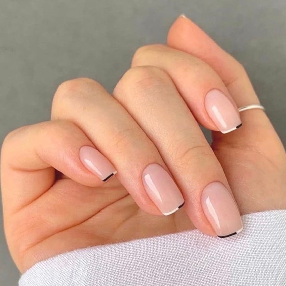 Classic French Medium Oval Nails Classic French Medium Oval Nails — Simple Office Nails