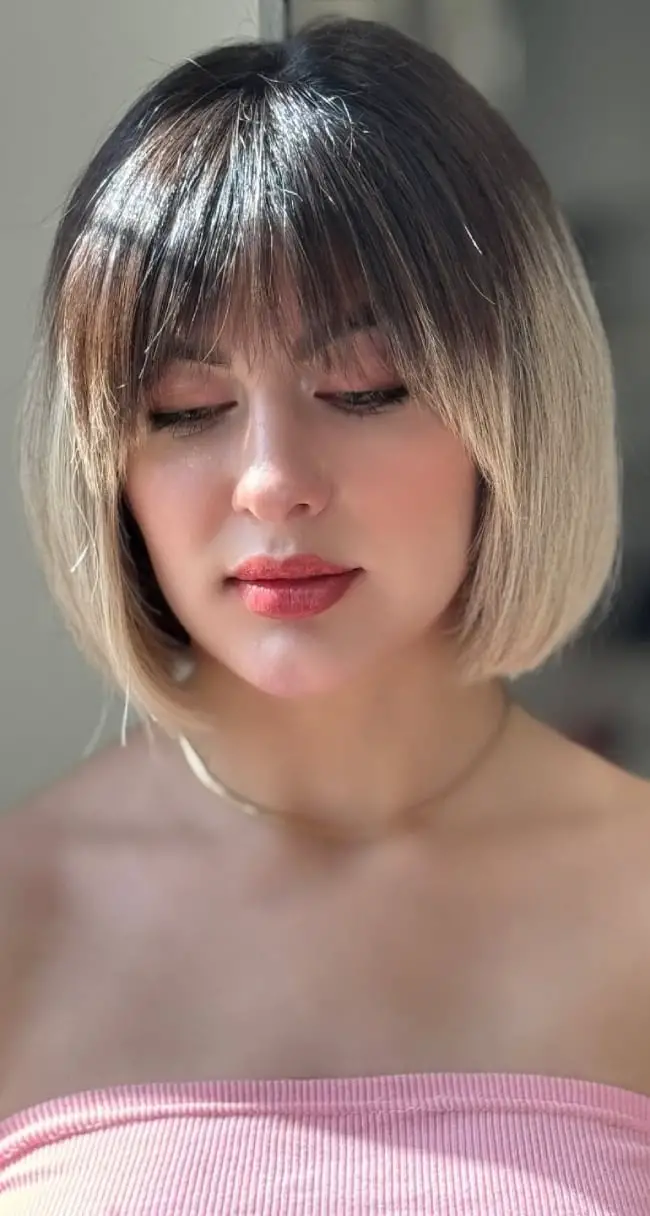 Chin Length Blunt Bob With Full Fringe And Light Blonde Ombré — Simple Ombré Hair