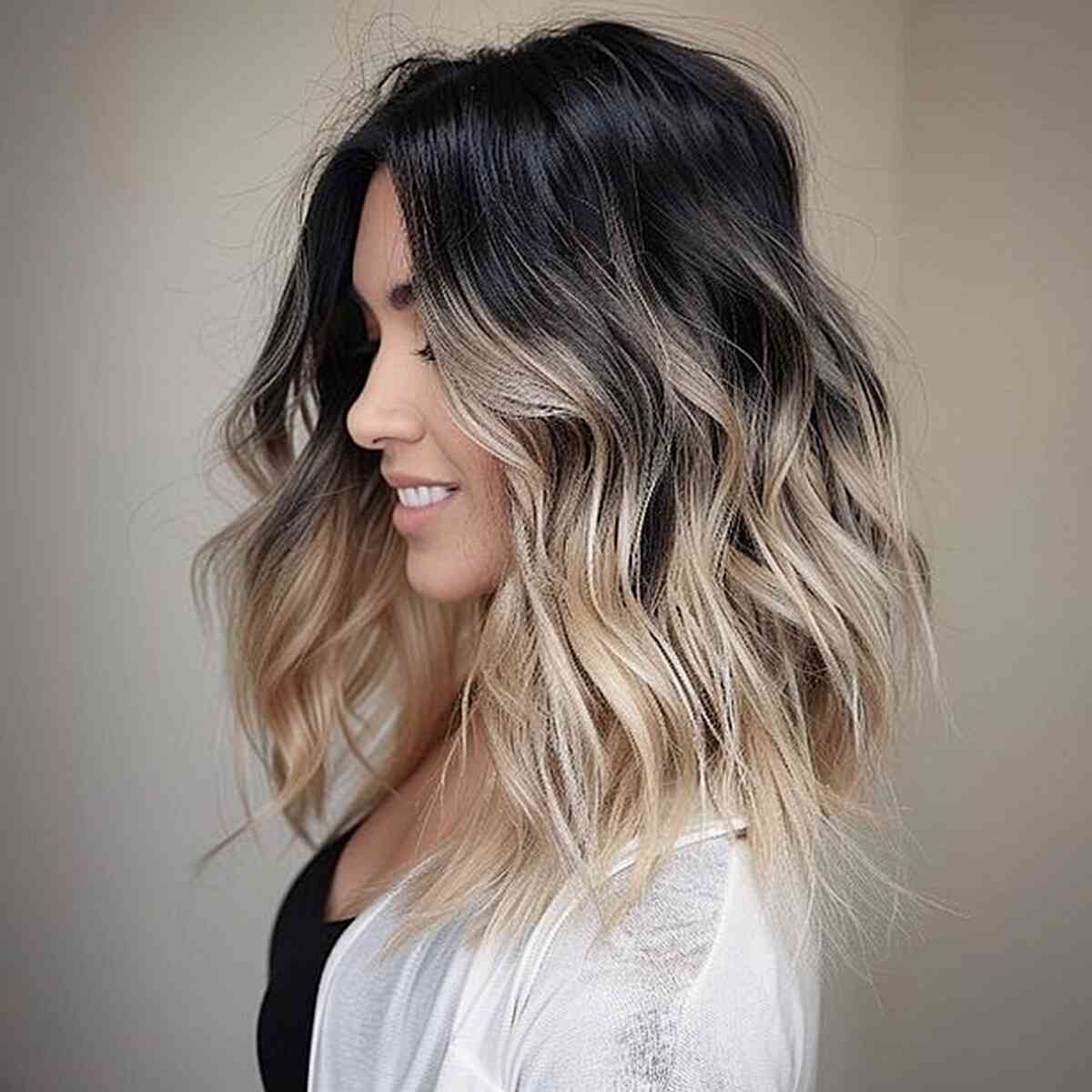 Collarbone Lob With High Contrast Black To Blonde Ombré — Simple Ombré Hair